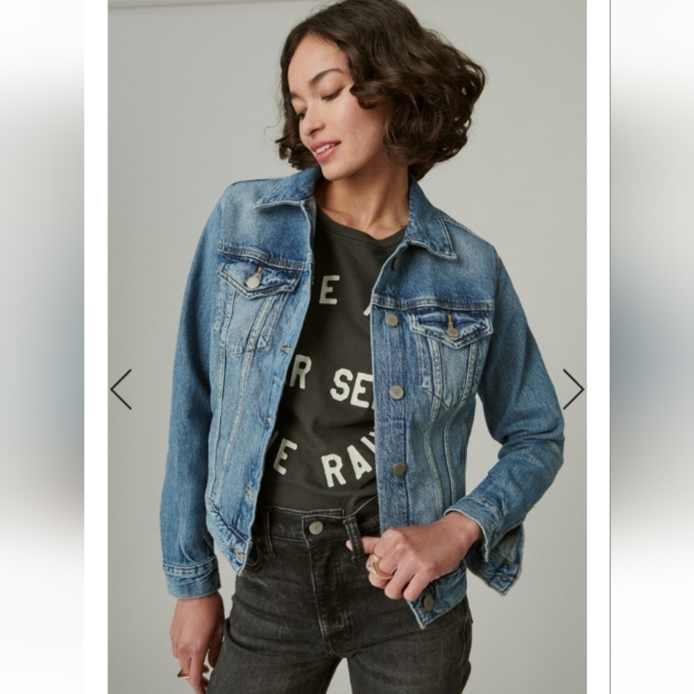 Lucky Brand The Tomboy Trucker Denim Jean Jacket  Size Small Petite Medium Wash - Picture 3 of 7